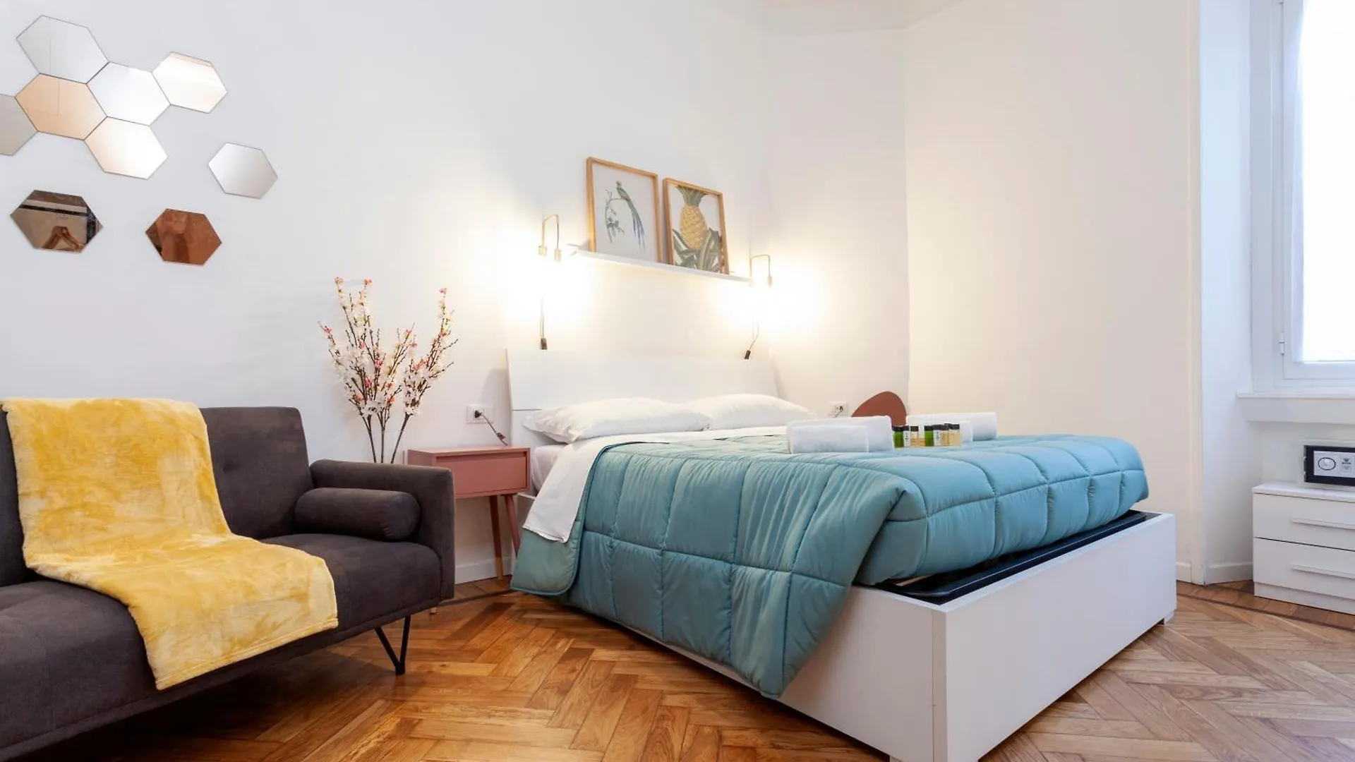 Central 6 Min From Duomo Design Apt In Milaan 0*,  Italië